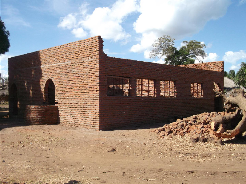 Many poor communities in  Malawi are unable to afford the maintenance and up keep of their Masjid facilities or establish new facilities as the population grows